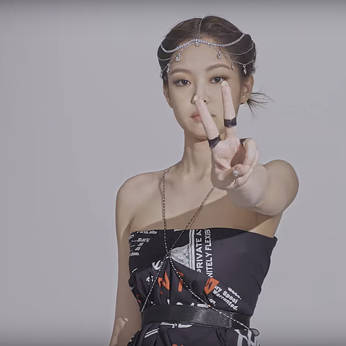 BLACKPINK take you to Taipei in 'BLACKPINK DIARIES'