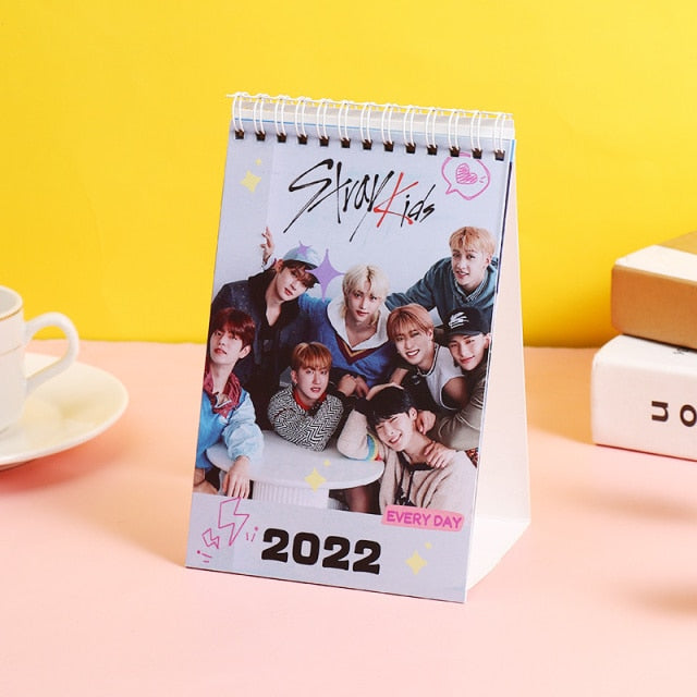 KPOP Bangtan Boys 2022 nct seventeen straykids ateez aespa desk calendar Cosplay gift JIMIN JK SUGA fan collection
